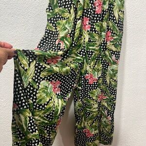 As U Wish Floral and‎ Geometric Print jumpsuit